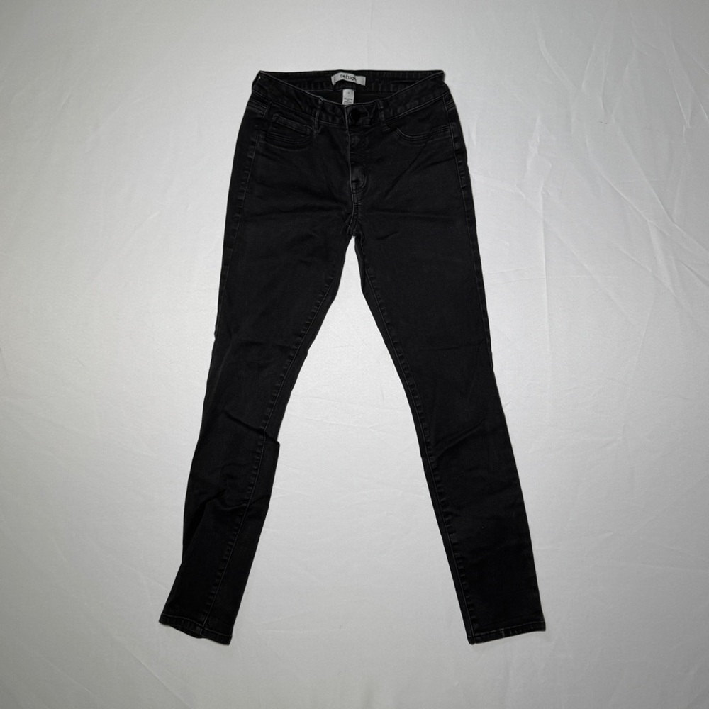 Refuge Dark Gray Jeans